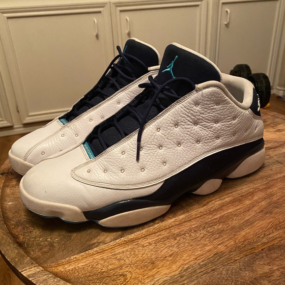 Nike Air Jordan 13 Retro Low Hornets - Picture 3 of 5